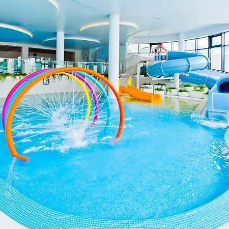 Aqua Resort Apartments-Aqua Park No Limit, Parking โควอบเซก ภายนอก รูปภาพ