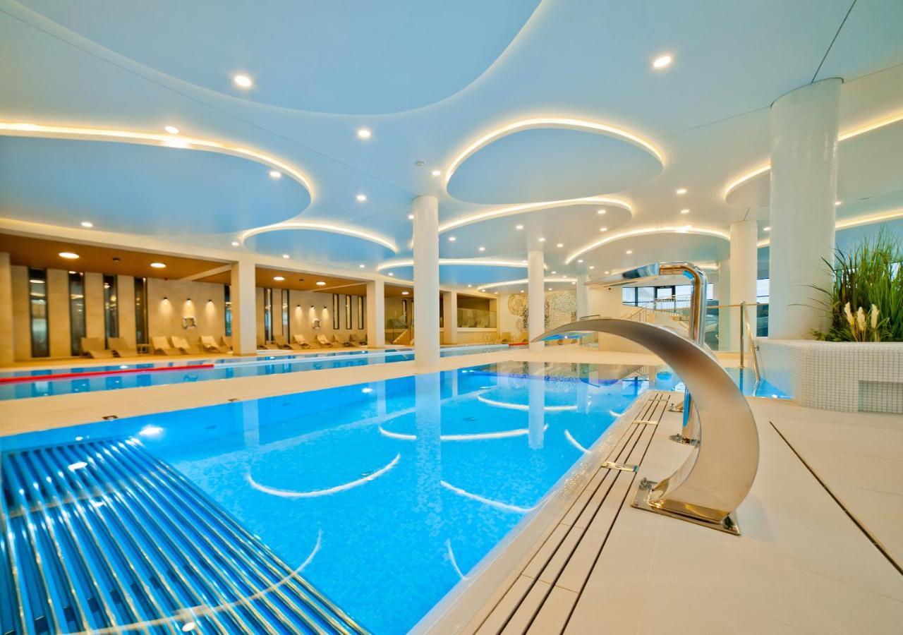 Aqua Resort Apartments-Aqua Park No Limit, Parking โควอบเซก ภายนอก รูปภาพ