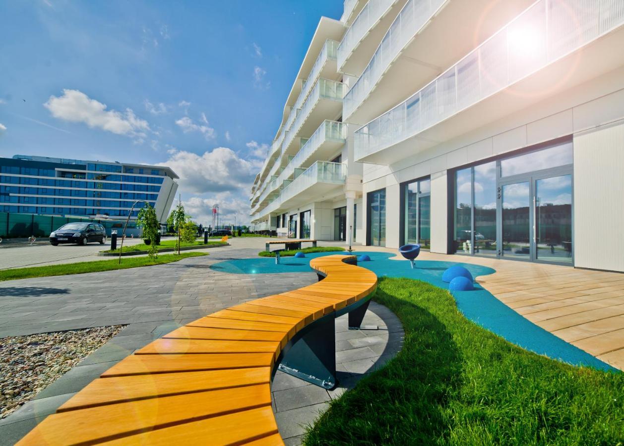 Aqua Resort Apartments-Aqua Park No Limit, Parking โควอบเซก ภายนอก รูปภาพ