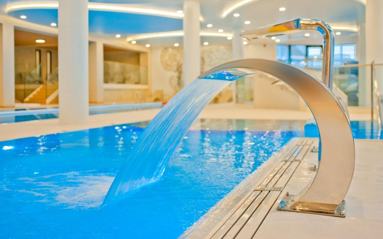 Aqua Resort Apartments-Aqua Park No Limit, Parking โควอบเซก ภายนอก รูปภาพ