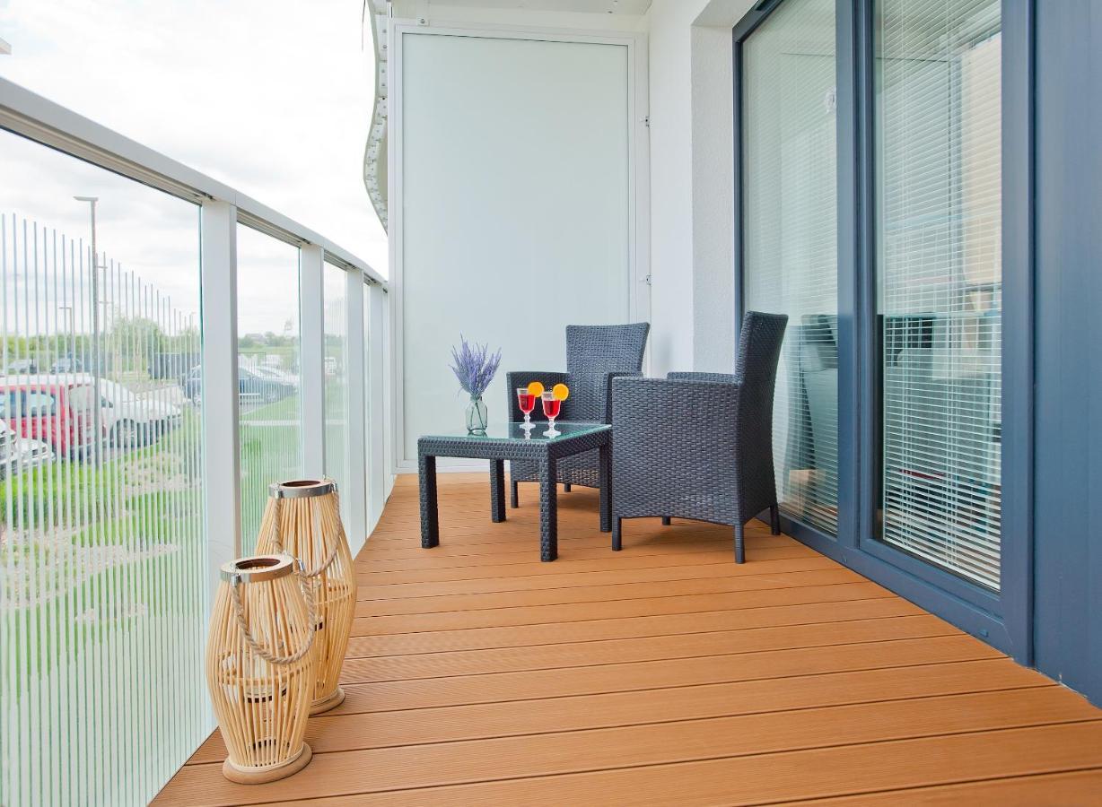Aqua Resort Apartments-Aqua Park No Limit, Parking โควอบเซก ภายนอก รูปภาพ