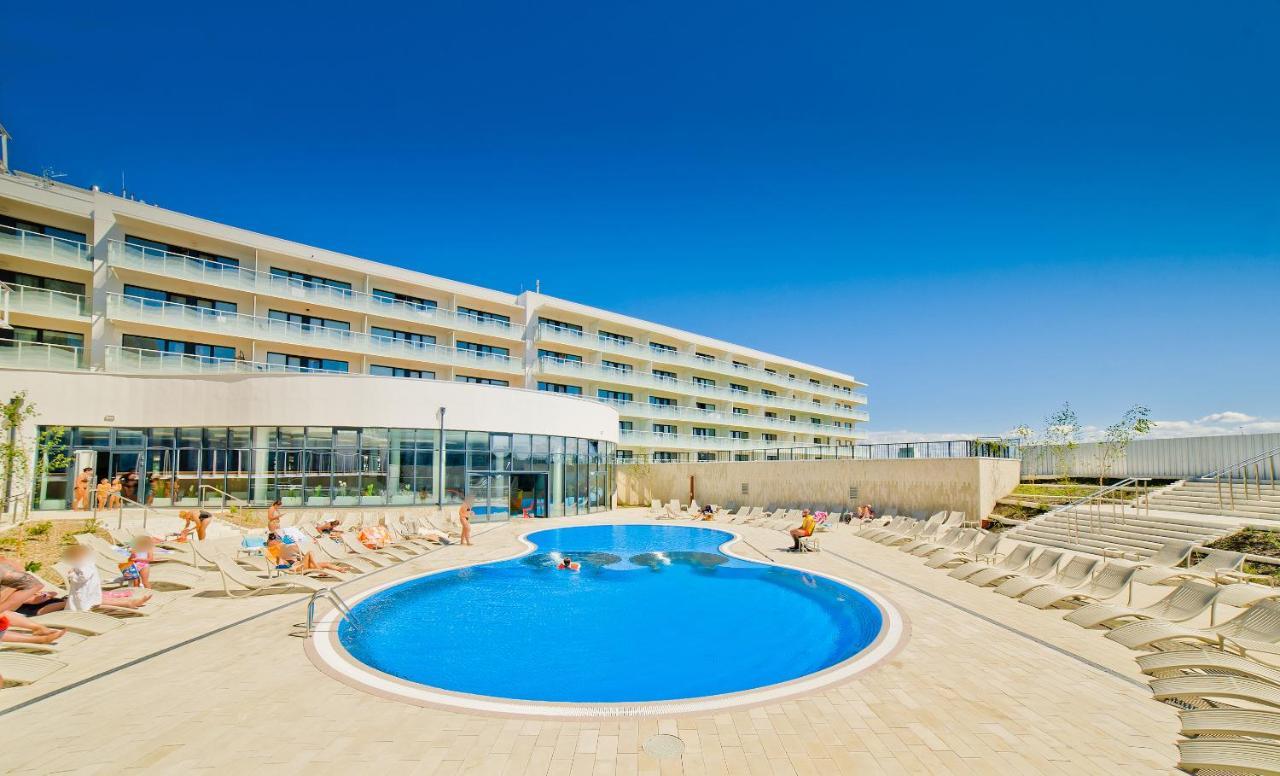 Aqua Resort Apartments-Aqua Park No Limit, Parking โควอบเซก ภายนอก รูปภาพ