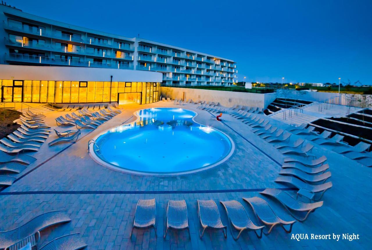 Aqua Resort Apartments-Aqua Park No Limit, Parking โควอบเซก ภายนอก รูปภาพ